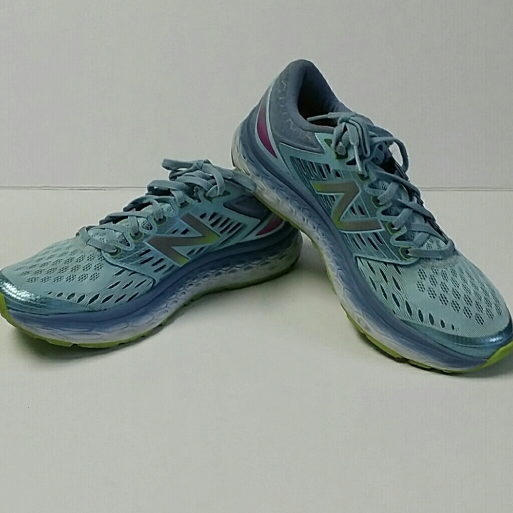 New Balance Tennis Shoes Women's Sz 9.5